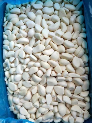 Hot Products Factory Price White Color BRC HACCP Certificates Frozen Vegetables IQF Organic Garlic