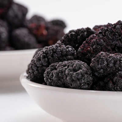 Sinocharm HACCP New Season Premium Organic Brix 10-11 Frozen Fruits Wholesale Price IQF Frozen Whole Mulberry for Jam